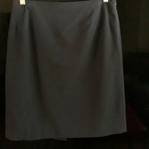 Women’s size 16 navy fully lined skirt